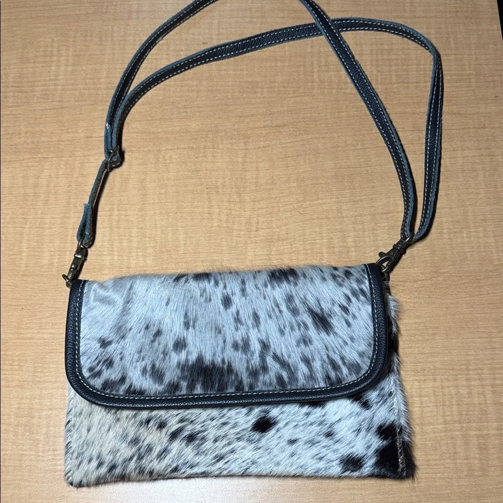 MYRA Bag Crossbody Leather Cowhide Purse Clutch $35 - Picture 1 of 8
